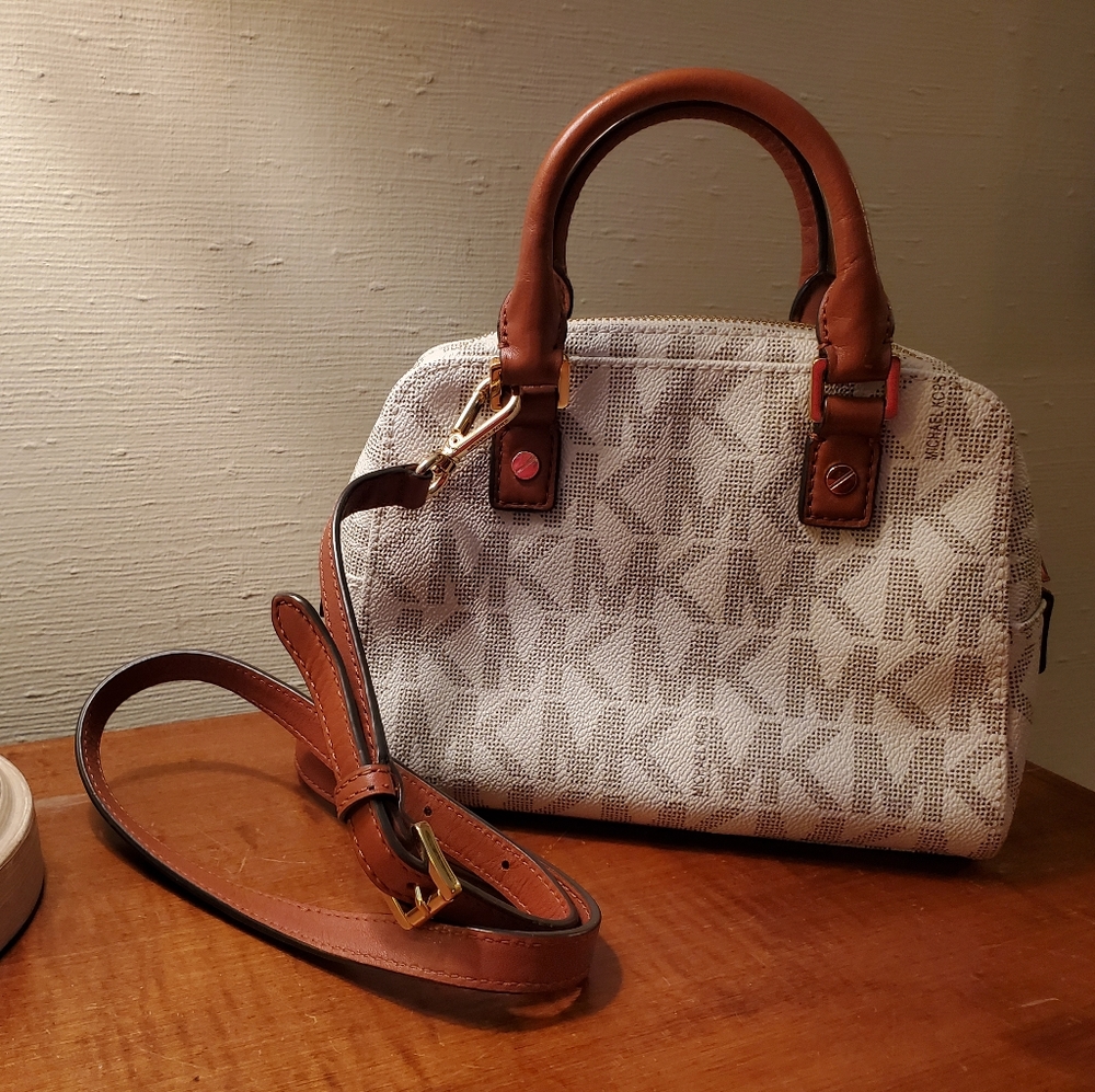 SOLD - Picture 2 of 8